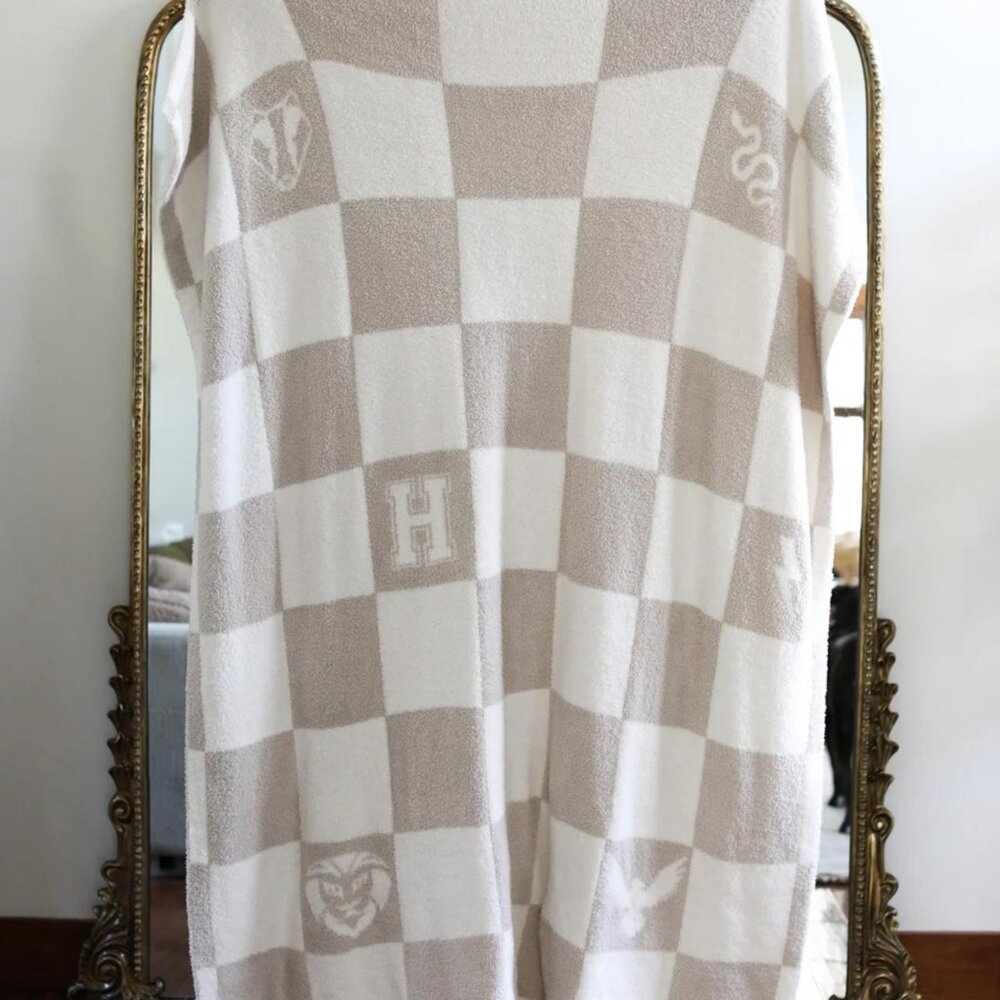Cream and white Hogwarts checkered blanket